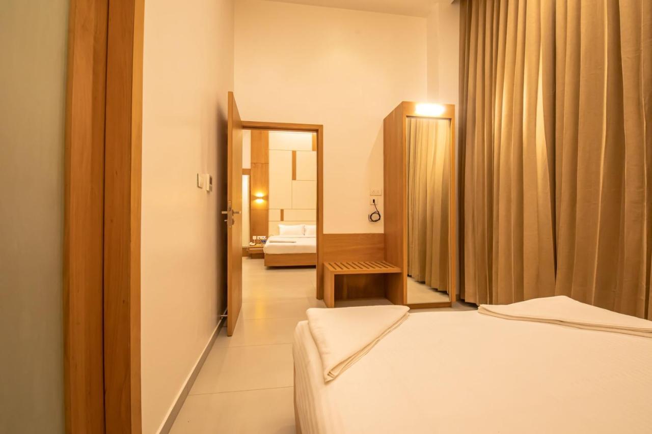 Rathna Residency - Near Us Consulate Hotel Csennai Kültér fotó