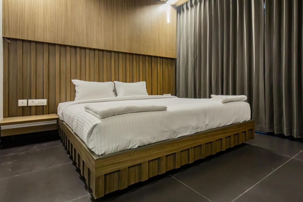 Rathna Residency - Near Us Consulate Hotel Csennai Kültér fotó