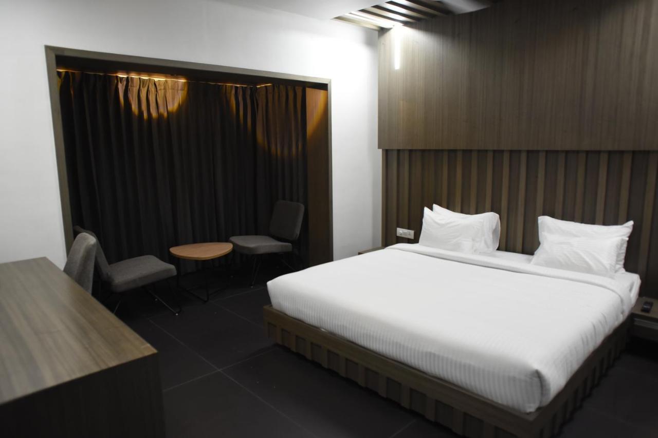Rathna Residency - Near Us Consulate Hotel Csennai Kültér fotó